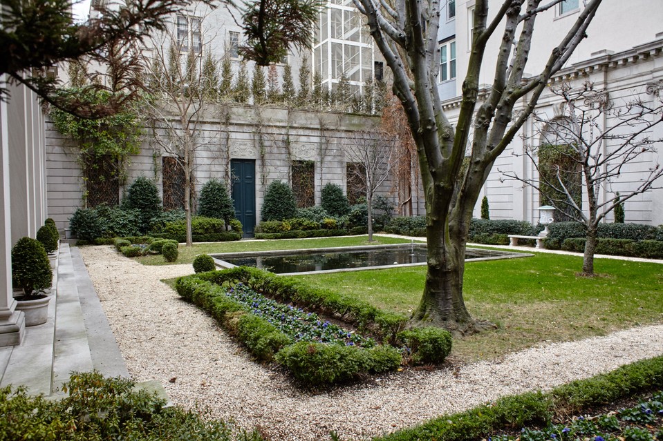 2015-04-16 - The Frick Collection garden Russell Page